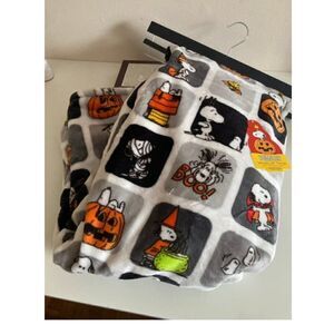 New! Peanuts Snoopy Fleece Halloween Throw Blanket 60 x 70